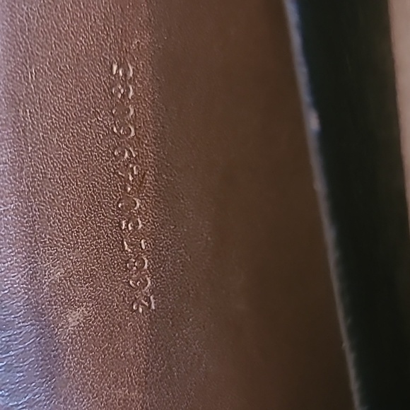 GUCCI Micro Guccissima Zip Wallet w/Zipper Pull - Picture 11 of 15